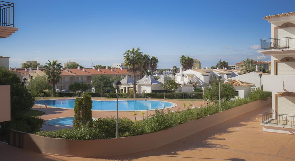 Apartment Complexo Eden Vilage By Garvetur